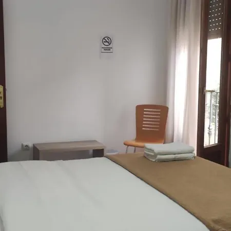Guest house Hostal De Berge 5*